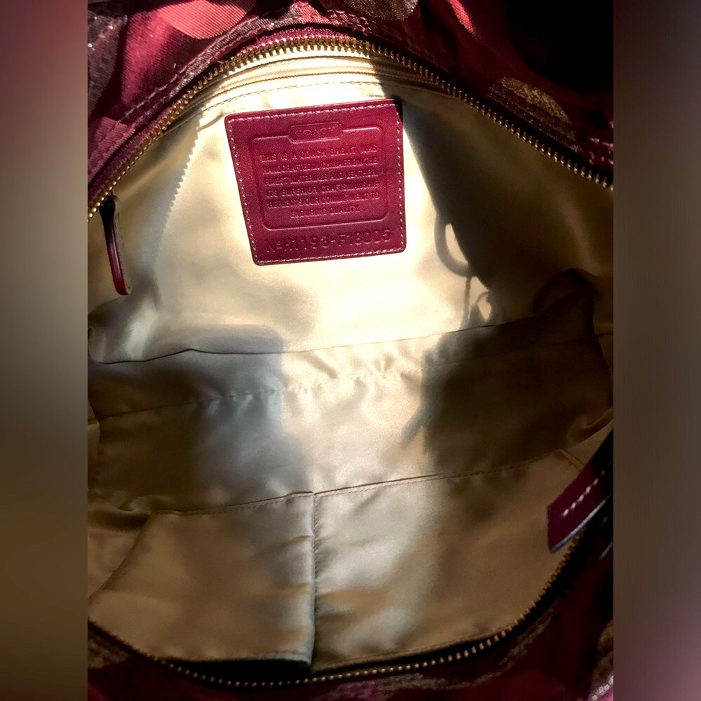 🎉HP🎉Coach Rare Signature 2-In-1 Crossbody 3-Tone Ox Blood Patton Leather Purse - Picture 13 of 17